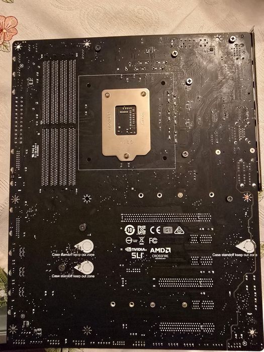 Msi mpg z390 gaming pro carbon ac Avariada