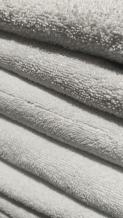 Рушники білі 70*140, є 9 шт. Турція, вживані, б/у