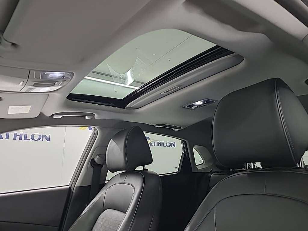 2019 Hyundai Kona 64 kWh Premium з Європи