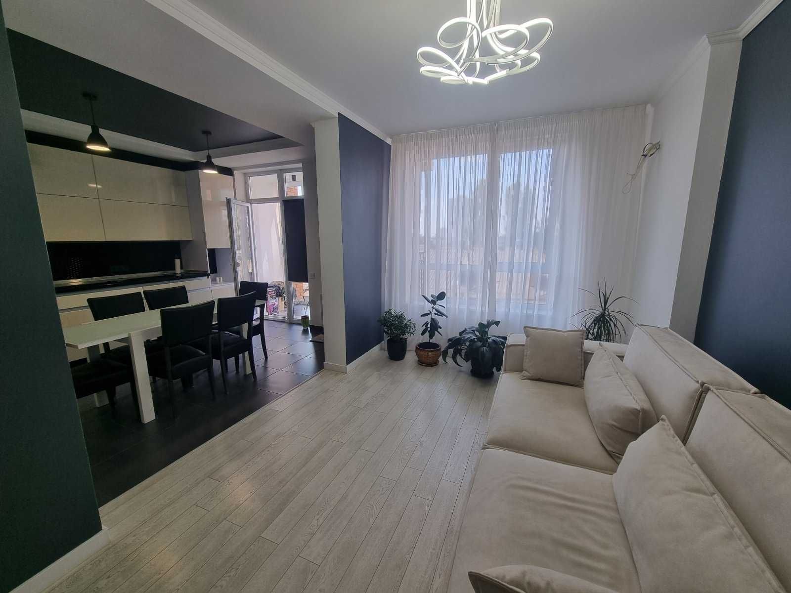 без комісії продам 2 кім кв. вул. Солом"янська 20 а