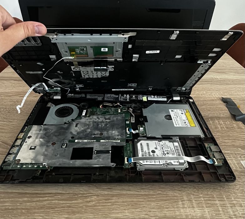 Computador para peças, ou reparação.