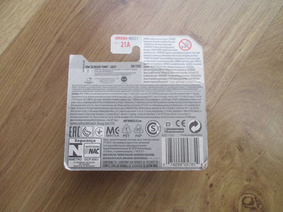 Hot Wheels VW Kool Kombi Hello Kitty