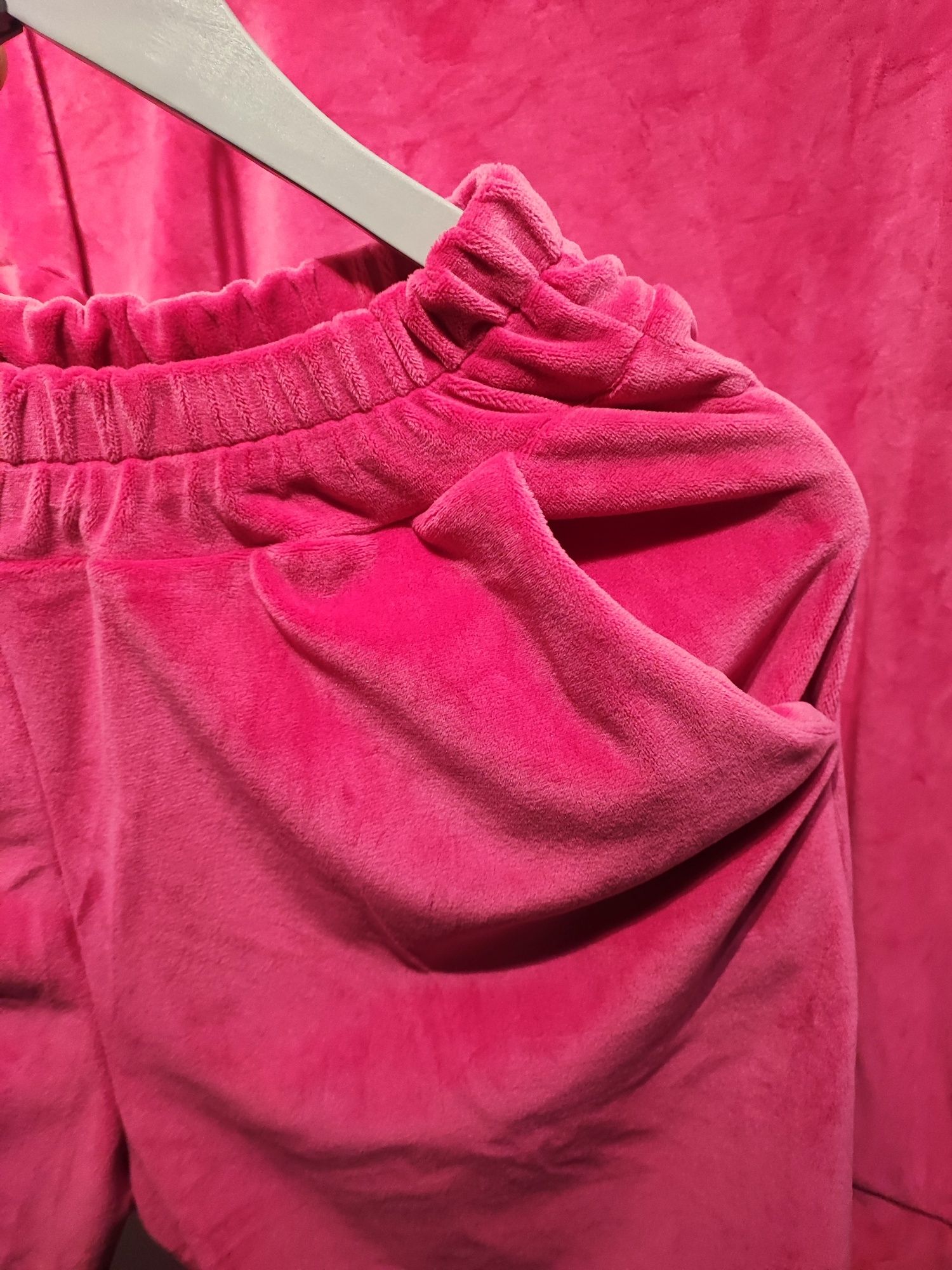 Nowy piękny dres spodnie i bluza różowy Barbie M/L