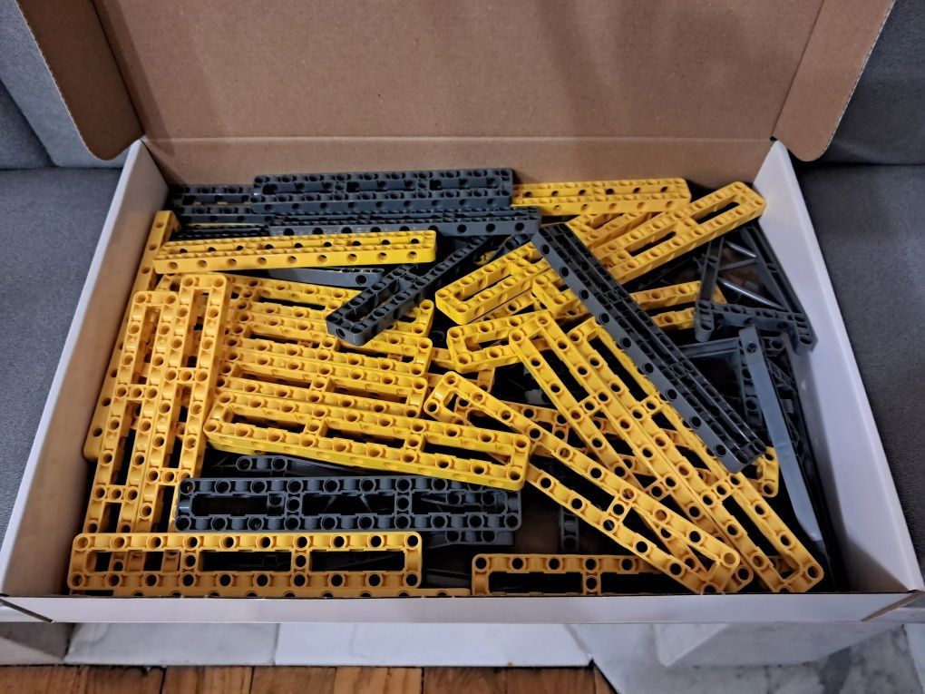 Lego Technic Żuraw Gąsienicowy Liebherr 13000