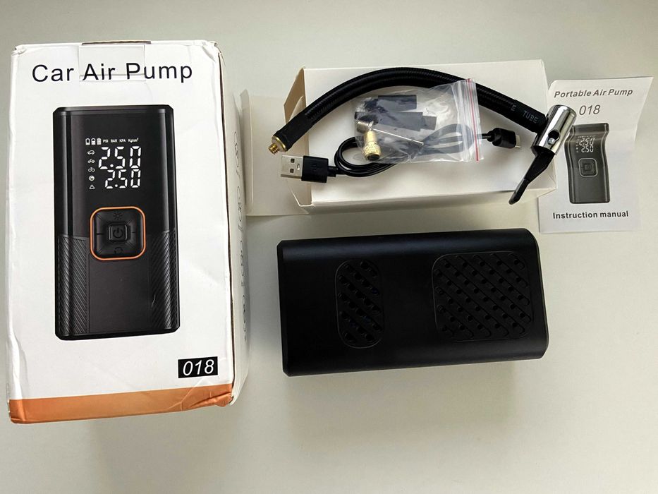 Портативний цифровий насос для накачування шин циліндр 19мм 100W