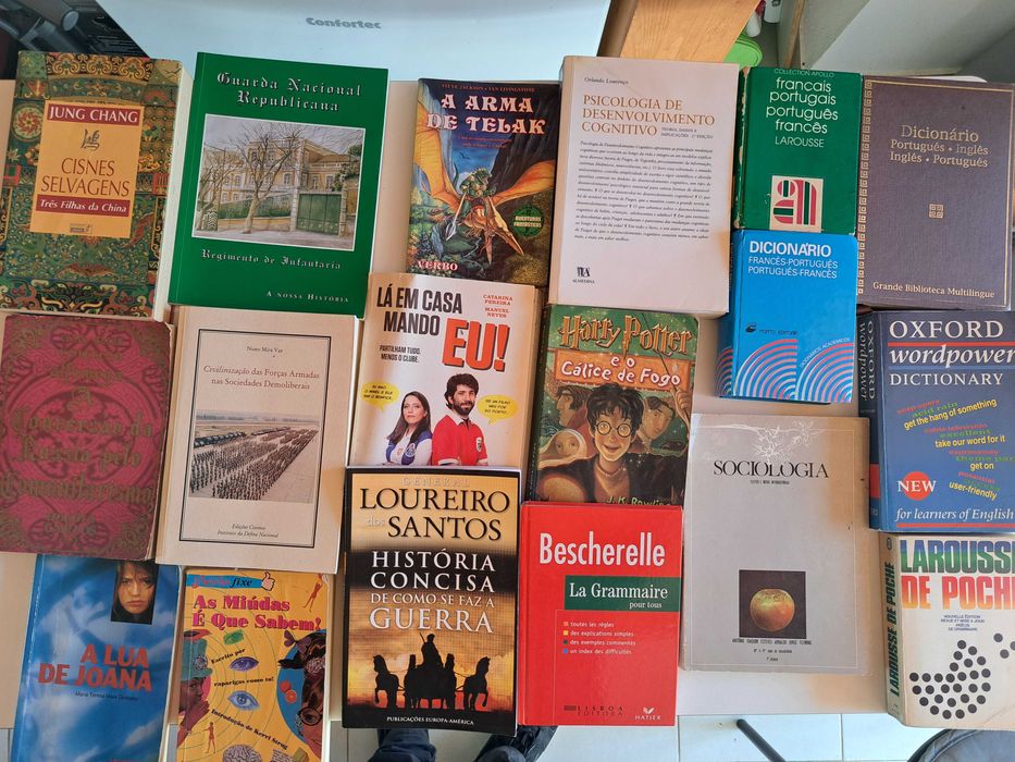 Livros de vários autores