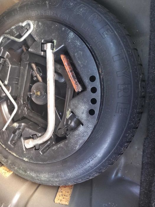 Vendo Fiat Punto de 2005/02 , 1242 de cc, 60cv caixa de 5 velocidades