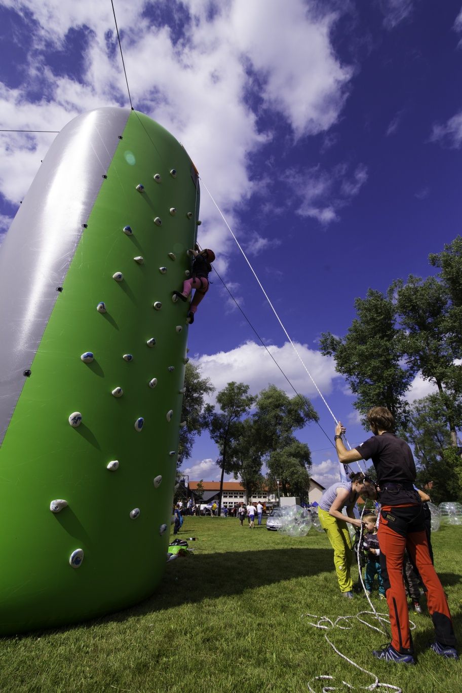 Zjeżdżalnia/dmuchańce/ścianka/gokarty/minigolf/dart