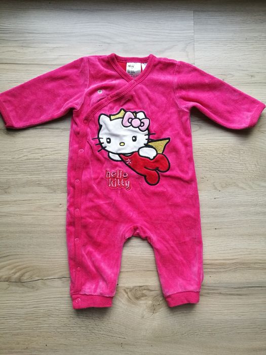 Śliczny kombinezon Hello kitty 68 H&M ciepły pajacyk welurowy różowy