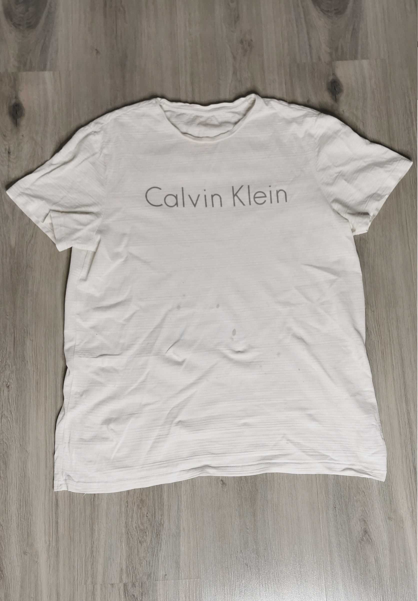 T-shirt Calvin Klein rozmiar M duży nadruk big print