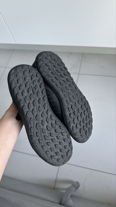 Бутси Сороконіжки футбольне взуття Nike Phantom Luna 2 оригінал