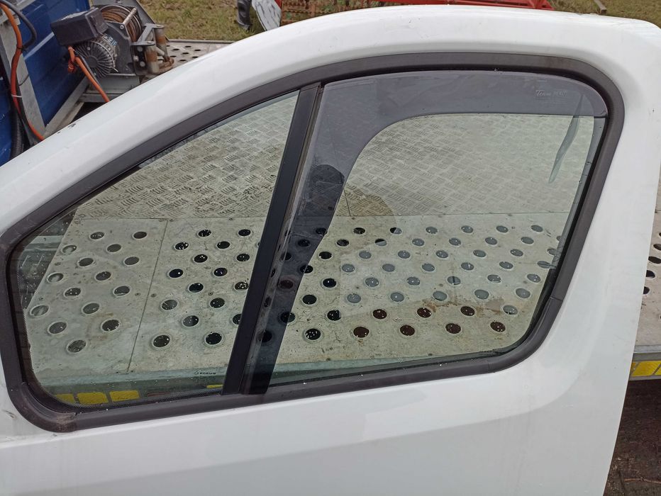 Szyba lewa drzwi kierowcy Trafic 3 Vivaro B Talento Oryginał 18r