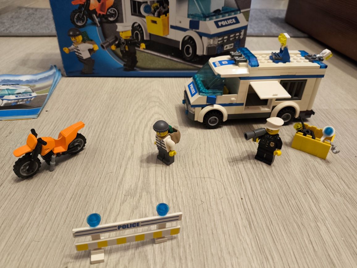 Lego City 7286 wóz policyjny