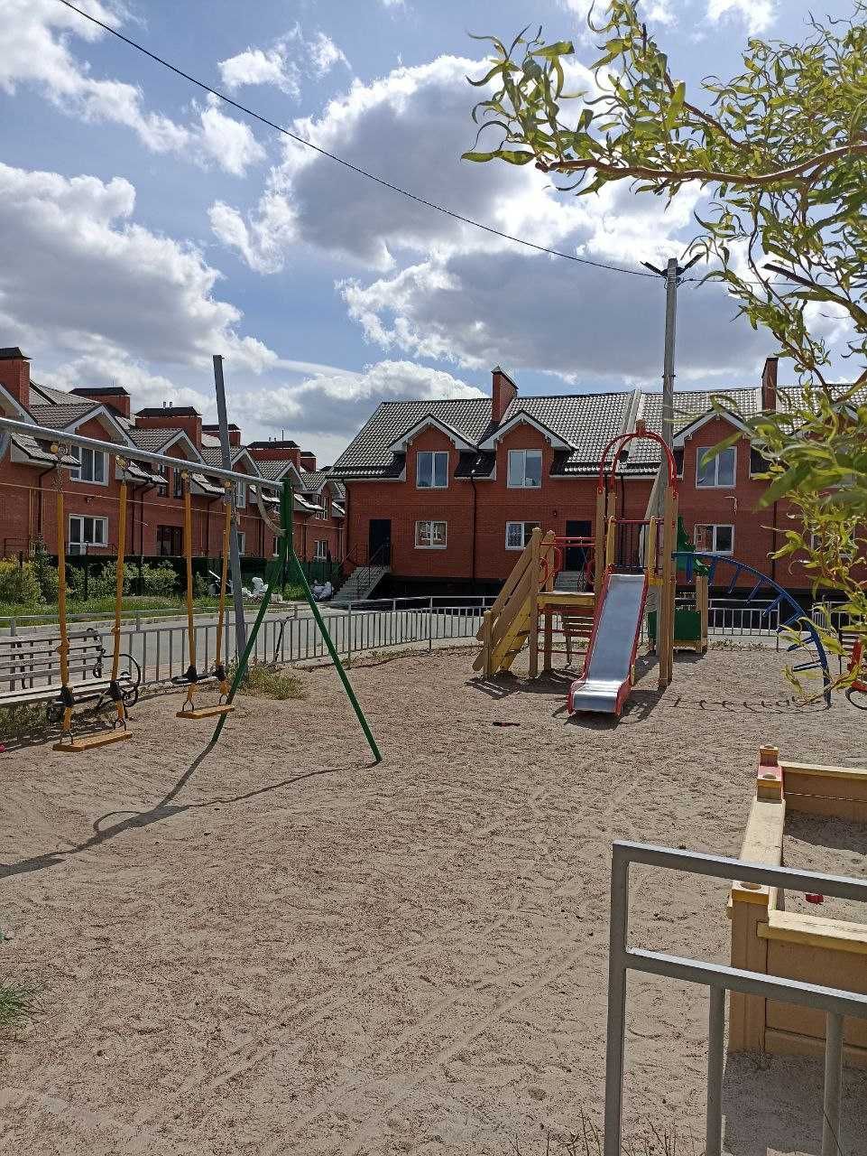 Таунхаус з власним подвірям та гаражем ЖК Borispol Village без комісій