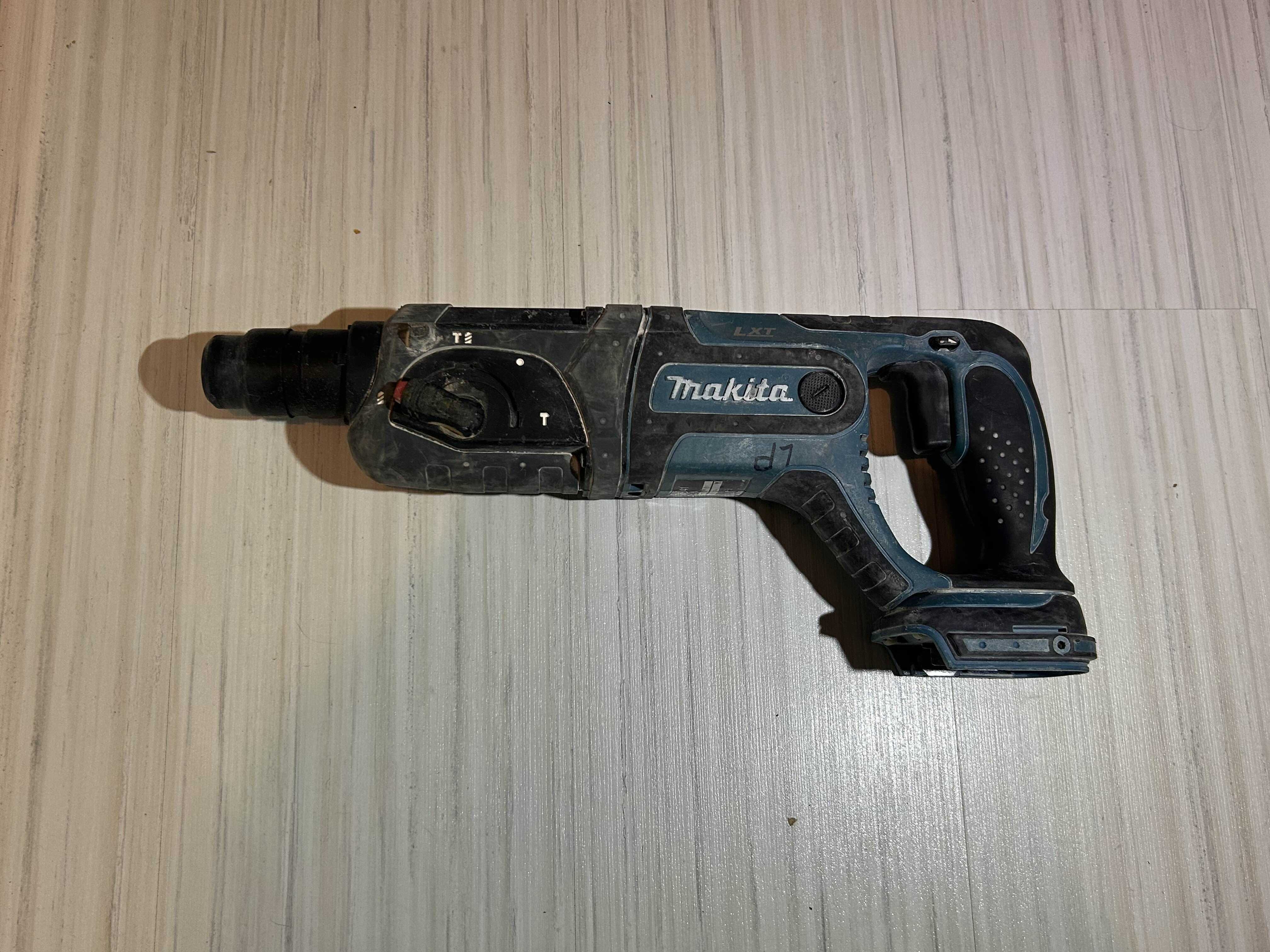 OKAZJA! Młotowiertarka Makita DHR241