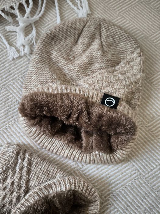 Жіночий зимовий комплект на плюші шапка + снуд