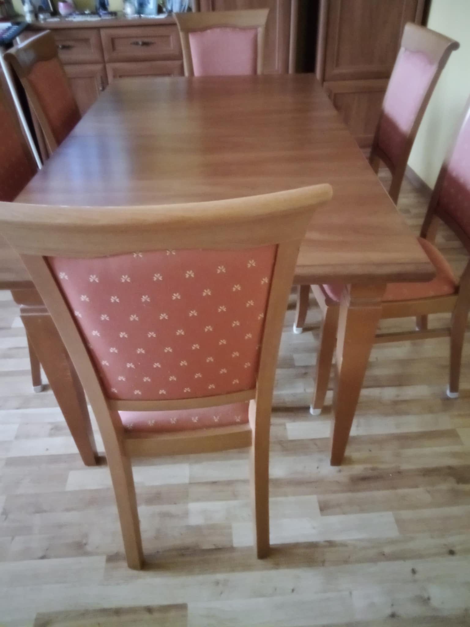 Stół dębowy z 6 krzesłami