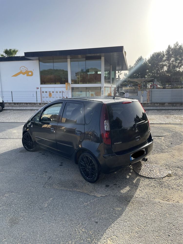 Mitsubishi colt 1.1 123mil km