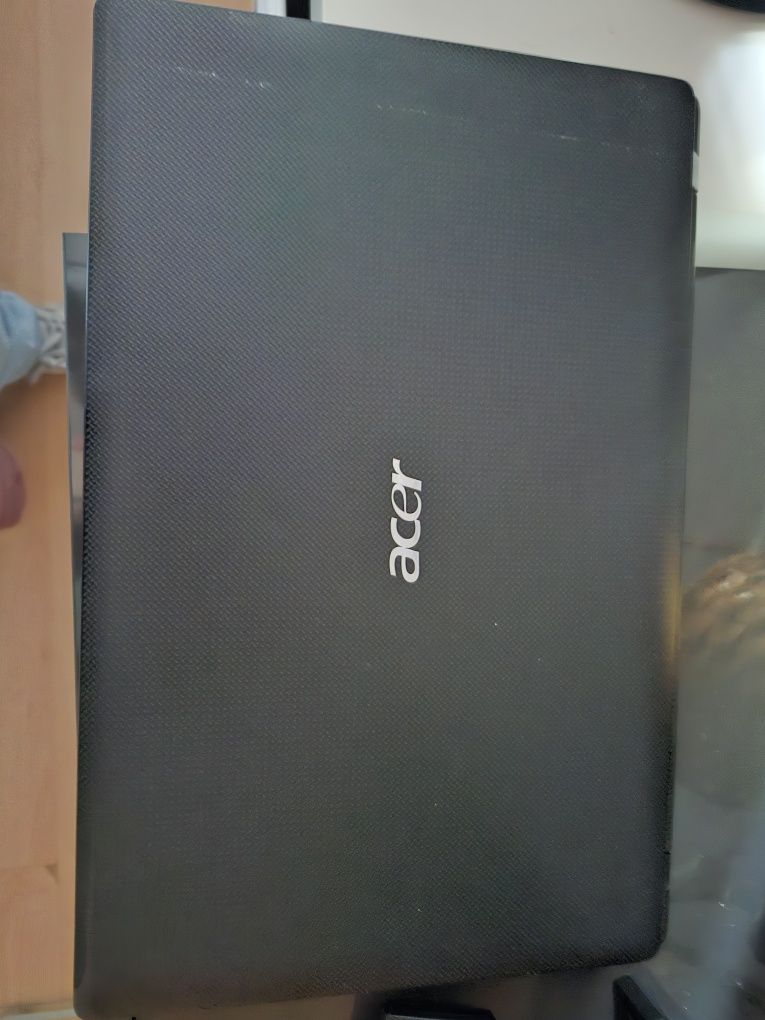 Portátil Acer usado