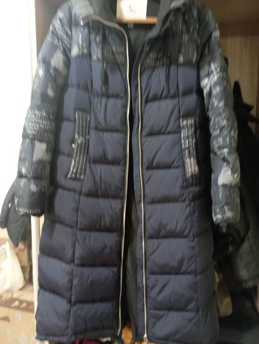 Продам пуховик зимовий Clasna