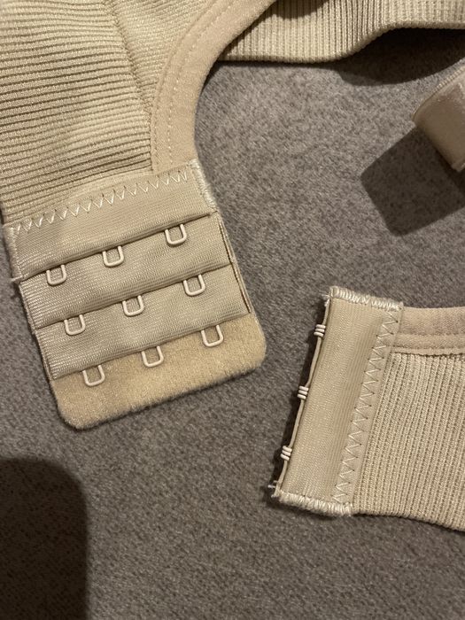 Biustonosz do karmienia / M