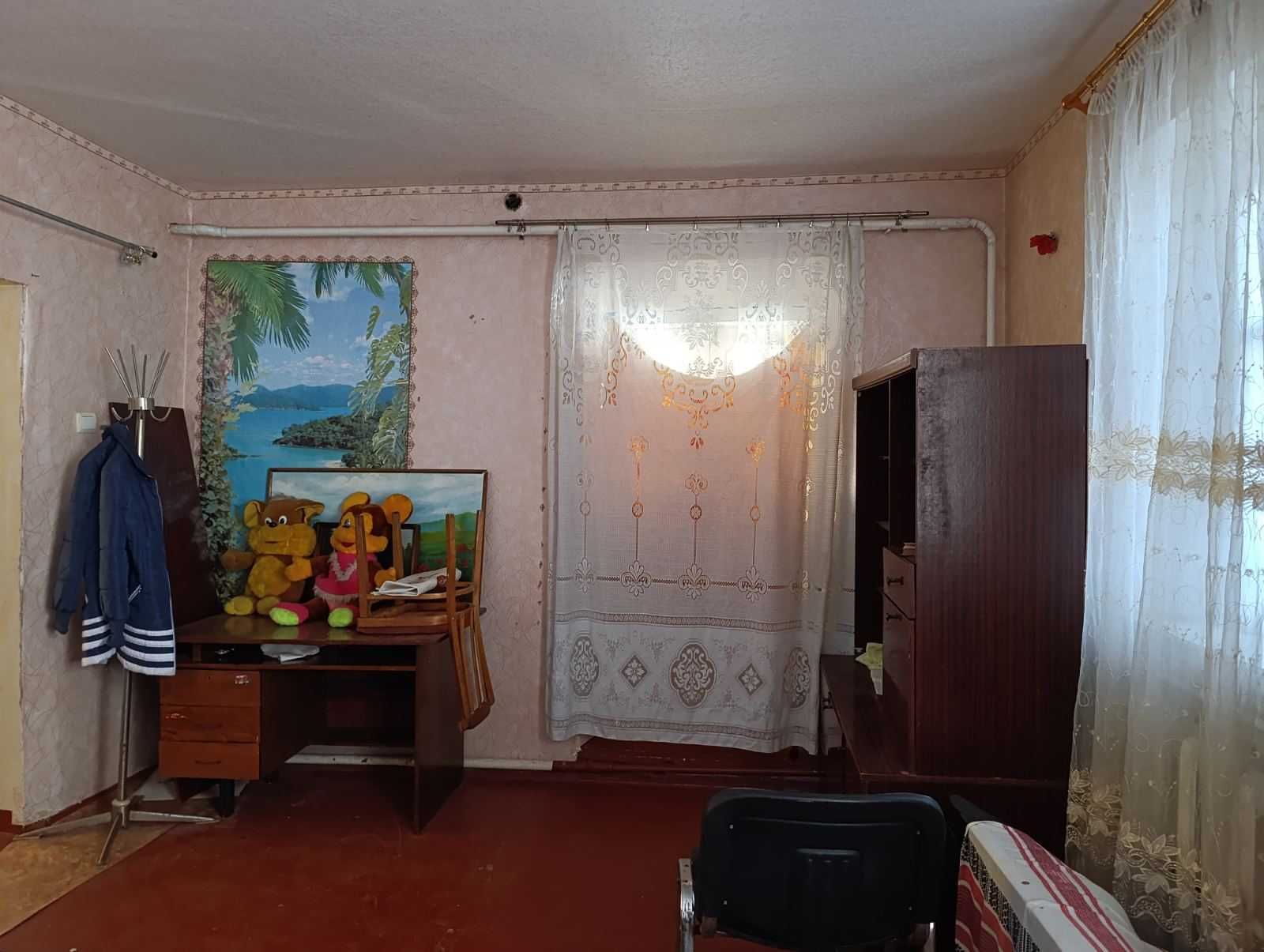 Продам будинок в АНД районі (Східний пров., поруч АТБ, Довгиш)