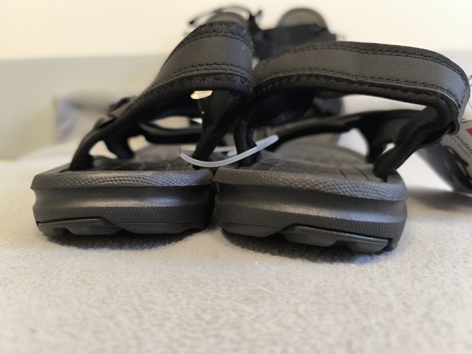 Lekkie czarne sandały męskie zapinane na rzepy 44