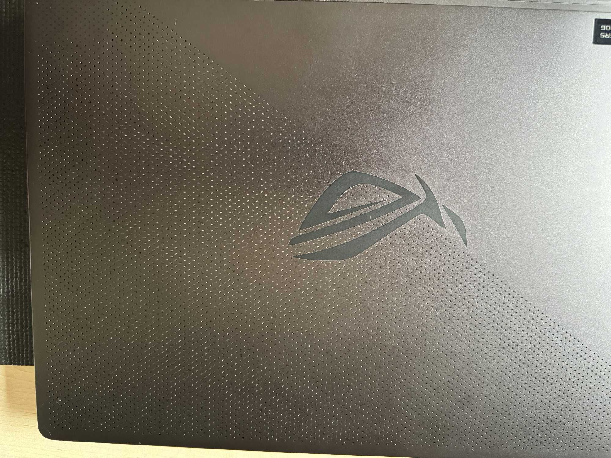 Portatil Gaming ASUS Rog Zephyrs G14  GA401QM-R95A36CB2