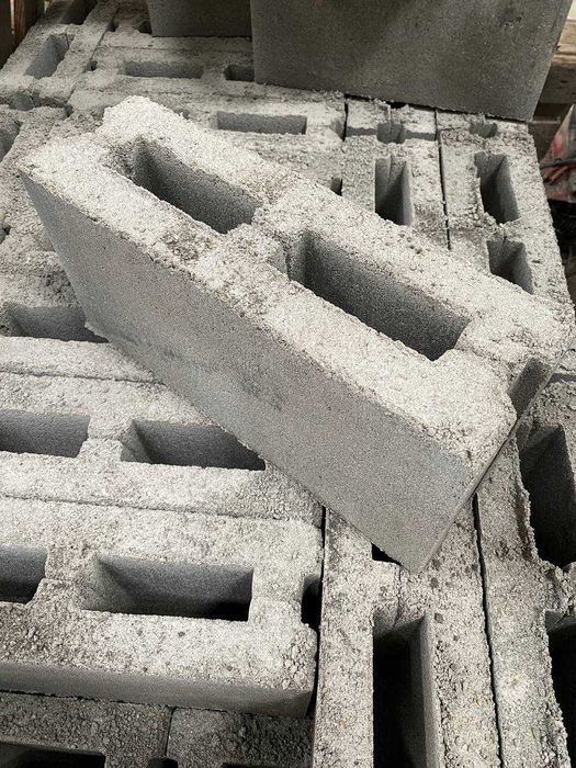 Полублок И шлакоблок