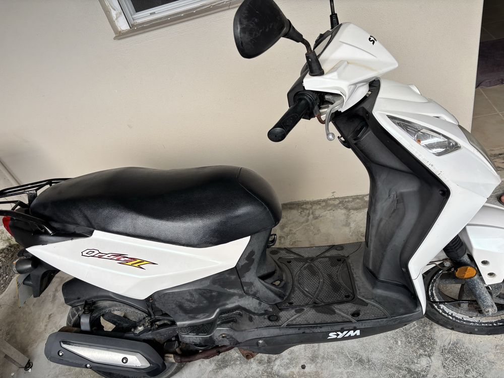 Vendo Moto Sym Acelera