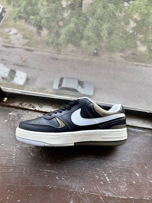 Жіночі кеди Nike Gamma Force шкіряні