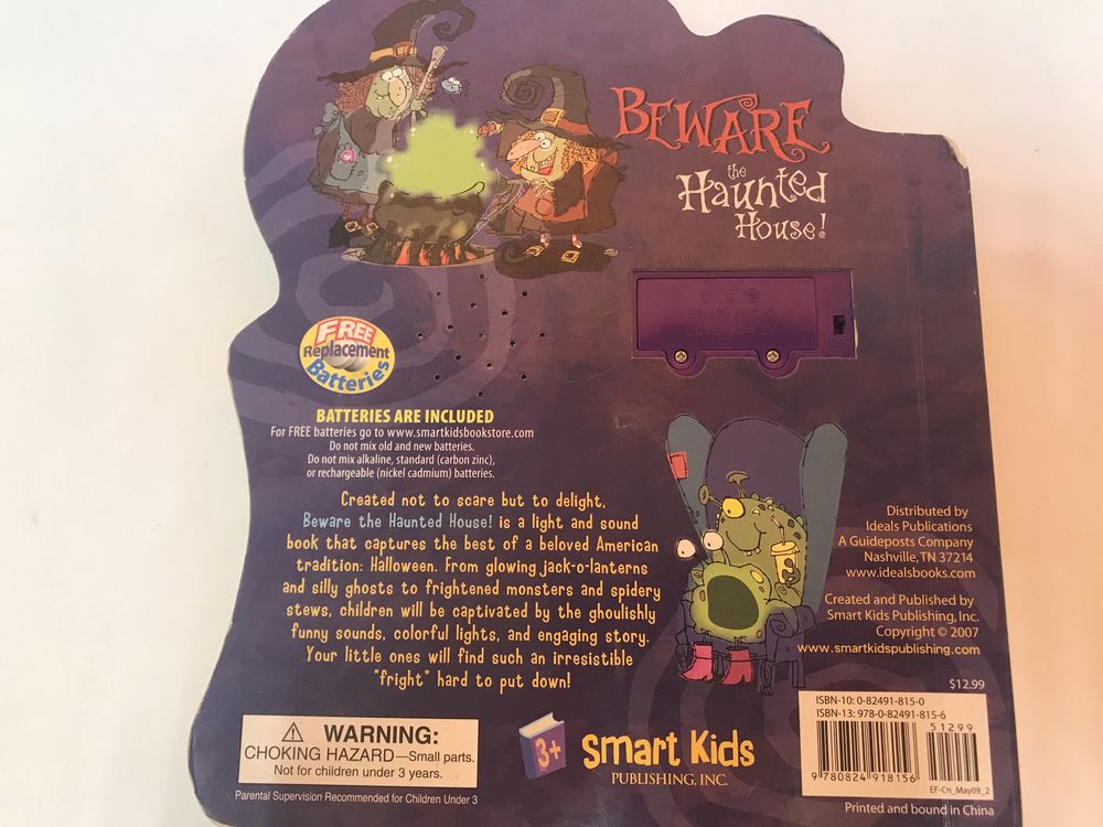Beware the Haunted House! - książka po angielsku gra i świeci