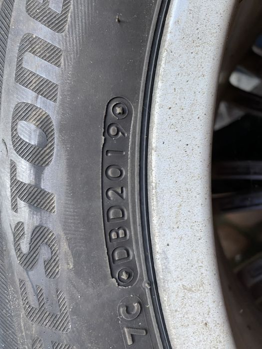Диски Audi R18 з зимовою резиною Bridgestone Blizzak 235 55 R18