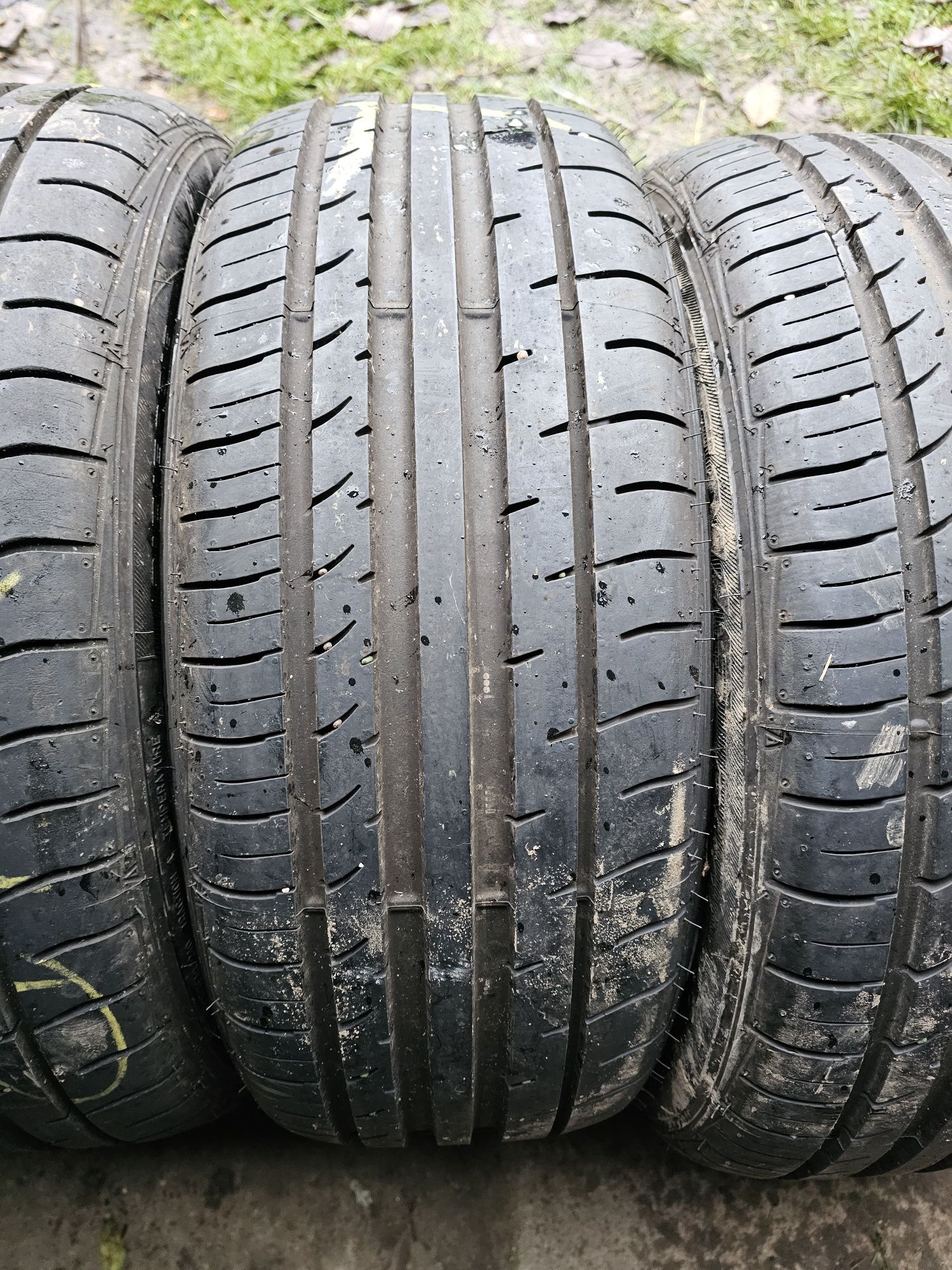 Opony letnie Falken 215/50R18