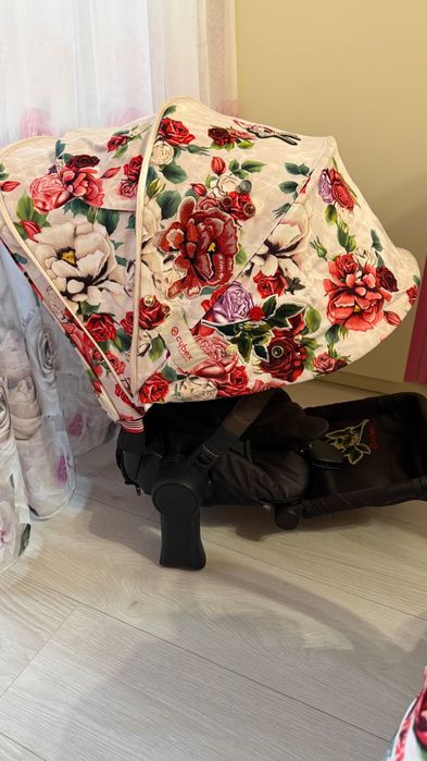 Cybex Priam Lux R Spring Blossom коляска