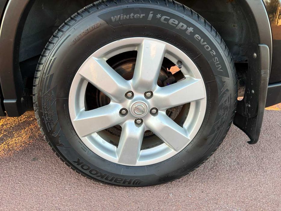 Продам Nissan X-Trail T31 2.5 4WD