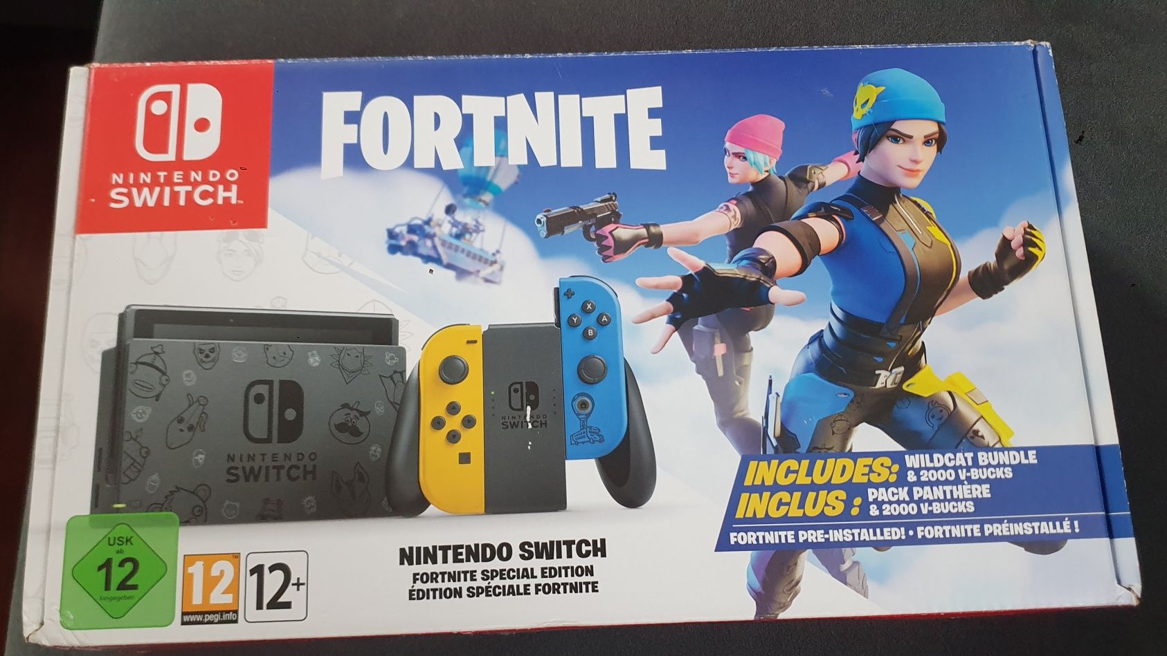 Nintendo Switch Fortnite z pudełkiem +Pokrowiec i Karta pamięci Gratis