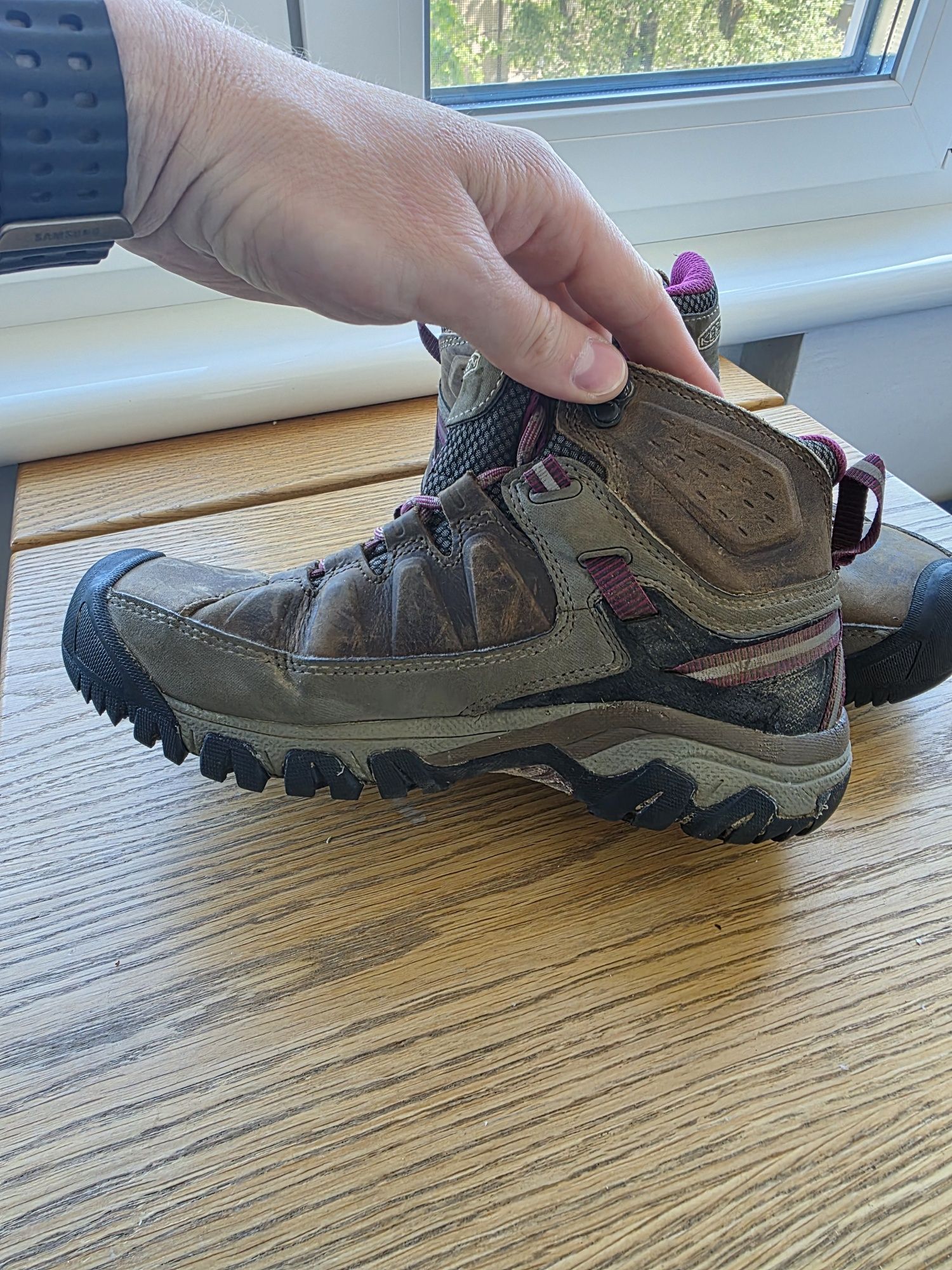 Ботинки трекингові KEEN 1018178