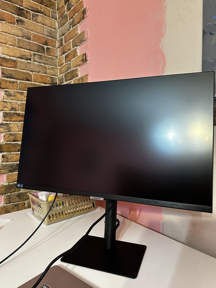 Монітор 27" Samsung S8 S27A800U (LS27A800UNIXCI)