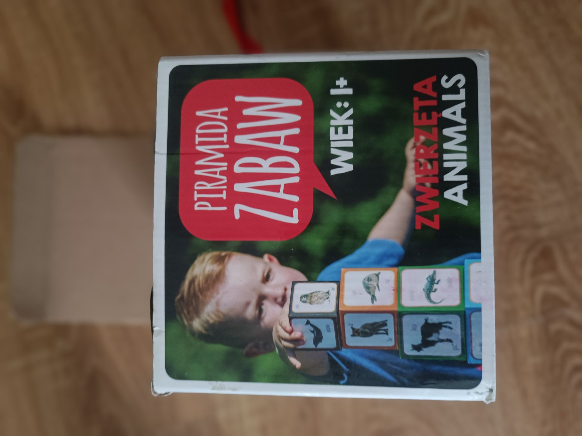 Piramida zabaw po polsku i angielsku
