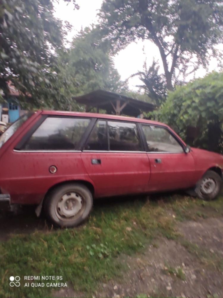Пежо 305.84 року х