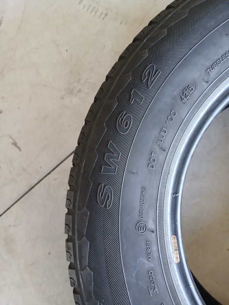 2 pneus 205 70 r15C goodride