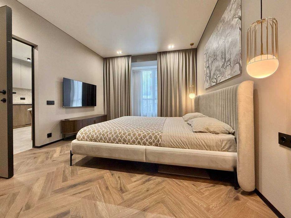 Стильна дизайнерська 1-к квартира в ЖК Липки, біля озера та парку