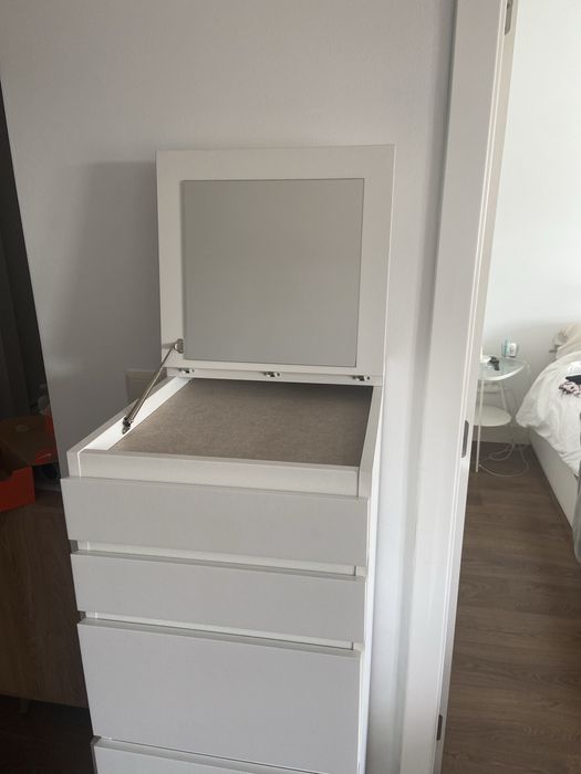 Cómoda ikea malm