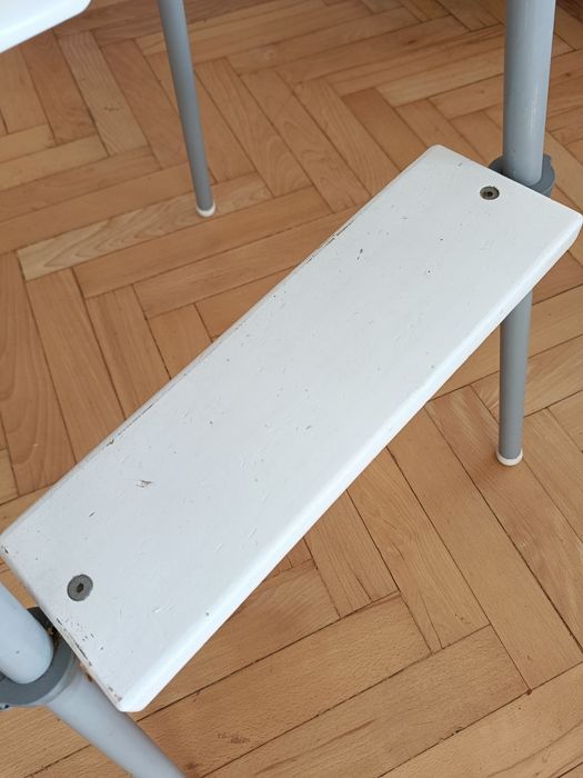 Krzesełko z podnóżkiem do karmienia Ikea Antilop