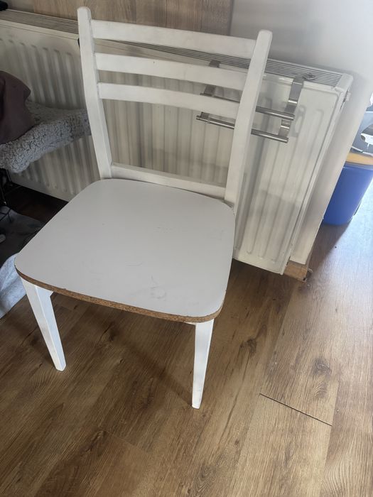 Drewniane 3 krzesla oddam za darmo