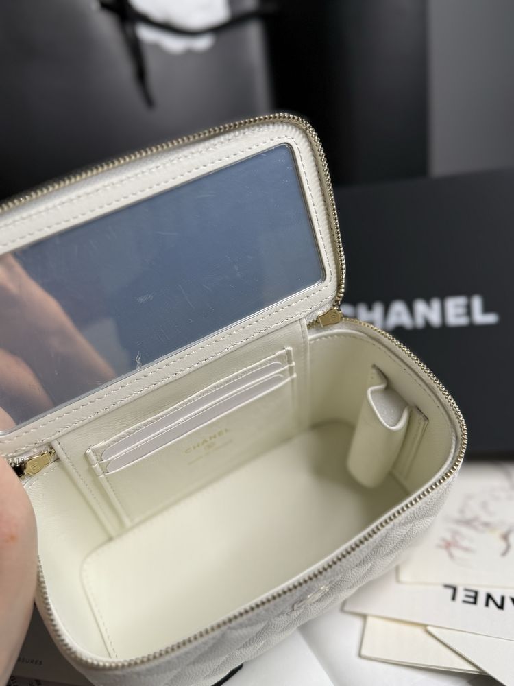 Сумка бочонок CHANEL Vanity Case White Caviar Leather (New/Full Set)