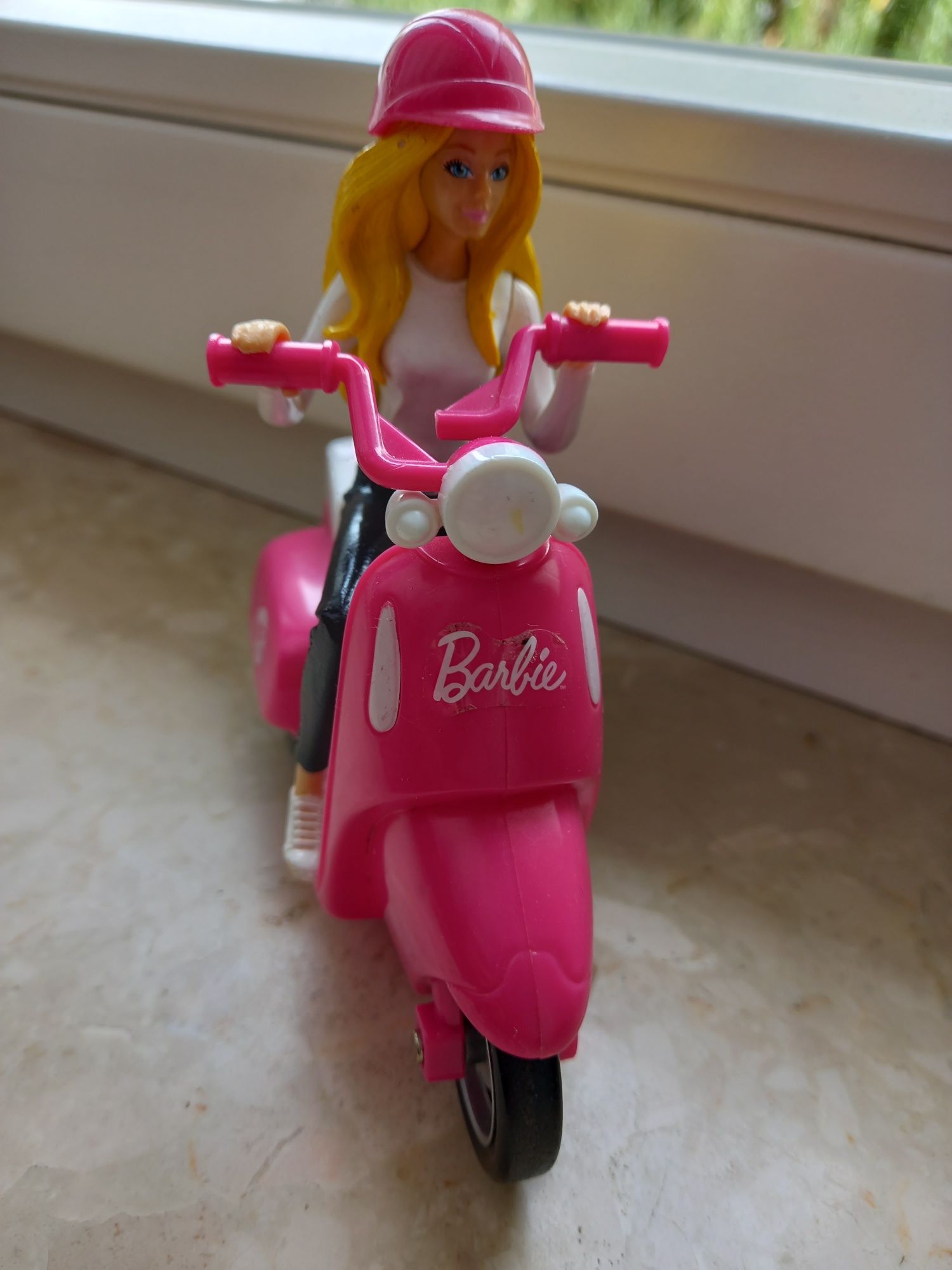 Orginalna Barbie na Skuterze Mattel napęd dla dziewczynek S.ldealny