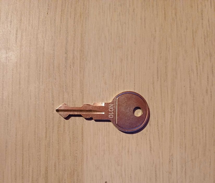 Kluczyk Thule, wkładki, zamki, bagażnik, relingi