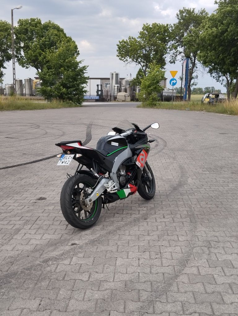 Aprilia rs4 125 4t